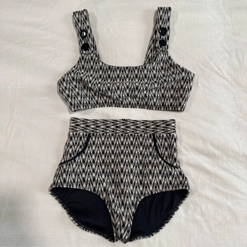 Seea Georgia Bikini Set Top Medium & High Waisted Bottoms Small in Aries Print - Picture 4 of 16
